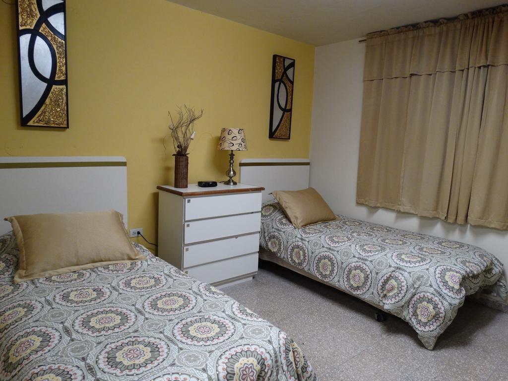 Hostal Universitario San German Dış mekan fotoğraf